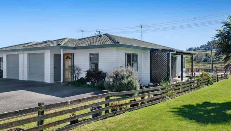 4/12 Miro Street, Helensville