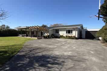 147A  Main Road, Clive