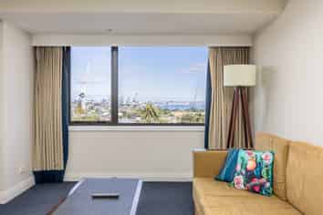9-17 Byron Avenue, Takapuna