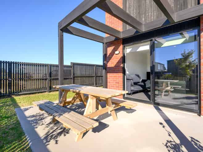 24 Atutahi Lane, Papamoa