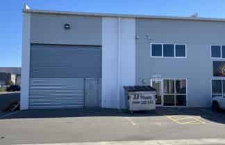 Modern, Tidy Sockburn Industrial Unit
