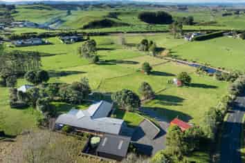 499 Clark and Denize Road, Pukekawa