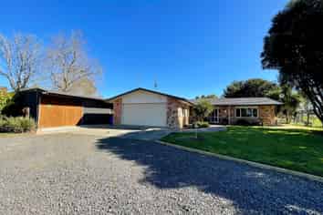 499 Clark and Denize Road, Pukekawa