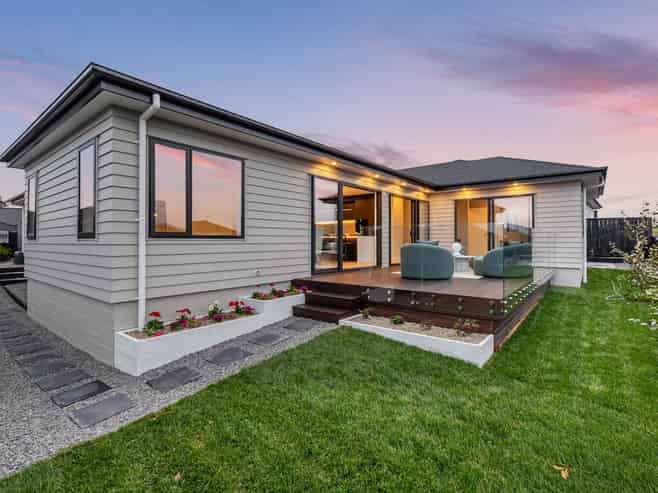 6 Lambert Road, Milldale