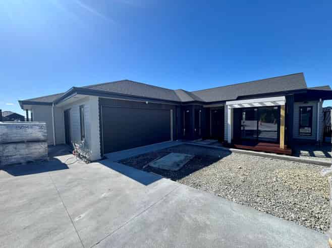 6 Lambert Road, Milldale