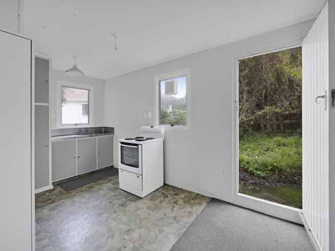 49a Tauhuri Street, Manaia