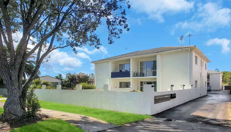3/15 Queen Mary Avenue, New Lynn