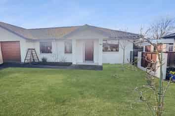 2/31 Te Aute Road, Havelock North