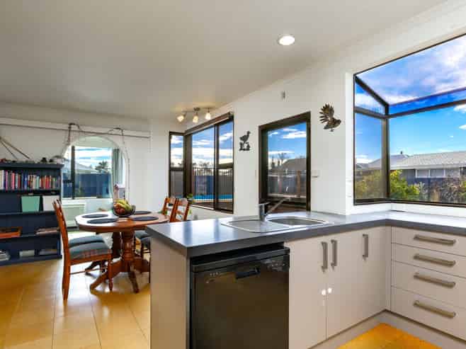 28A Warwick Street, Mayfield
