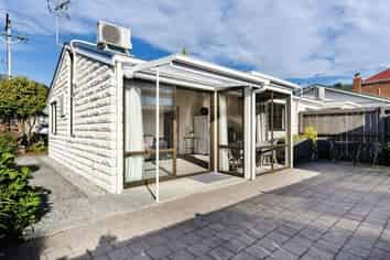 19B Rutherford Street, Caversham