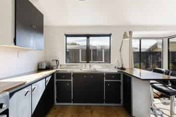 19B Rutherford Street, Caversham