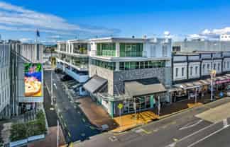 BOUTIQUE PARNELL OFFICE WITH DECK
