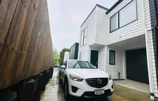 C/8 Hobart Crescent, Wattle Downs