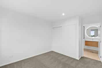 2/15 Tralee Place, Bishopdale