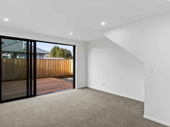 2/15 Tralee Place, Bishopdale