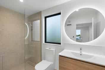 2/15 Tralee Place, Bishopdale