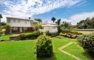 198 Hillsborough Road, Hillsborough