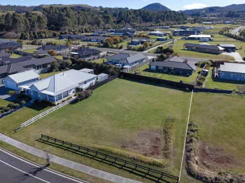 6 Pukatea Lane, Kinloch