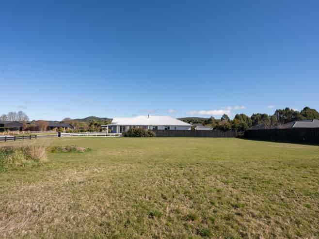 6 Pukatea Lane, Kinloch