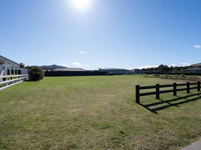 6 Pukatea Lane, Kinloch