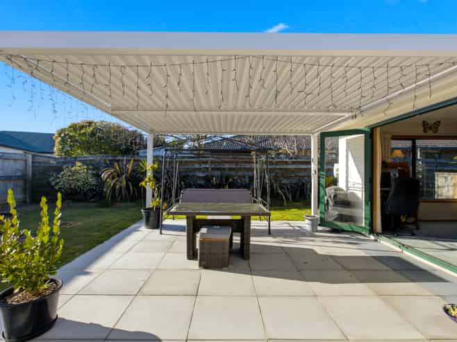 57 Balmoral Drive, Hilltop