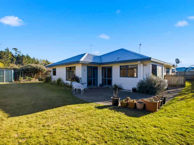 57 Balmoral Drive, Hilltop