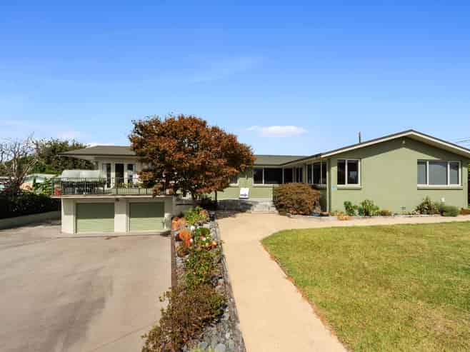 2 Coldwell Place, Chartwell