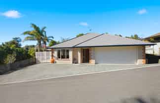 18 Bateleur Close, Welcome Bay