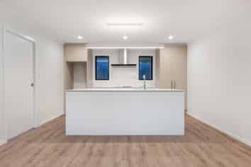 11 Catherine Lane, LEVIN