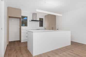 11 Catherine Lane, LEVIN