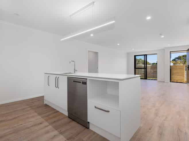 11 Catherine Lane, LEVIN