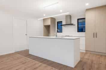 11 Catherine Lane, LEVIN