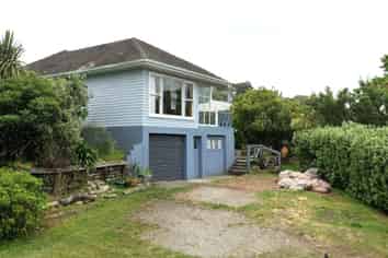 35 Douglas Street, Okitu