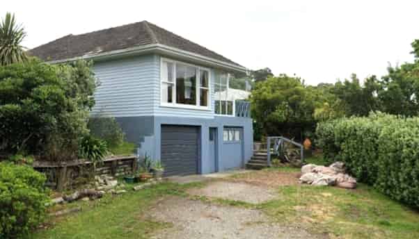 35 Douglas Street, Okitu