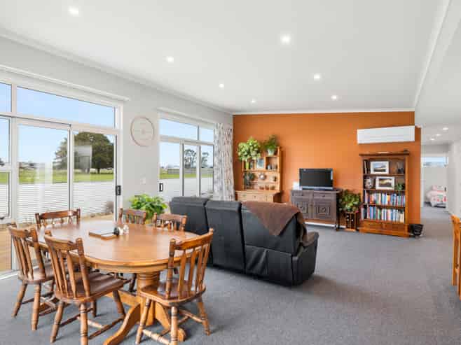 19C Madison Street, Carterton