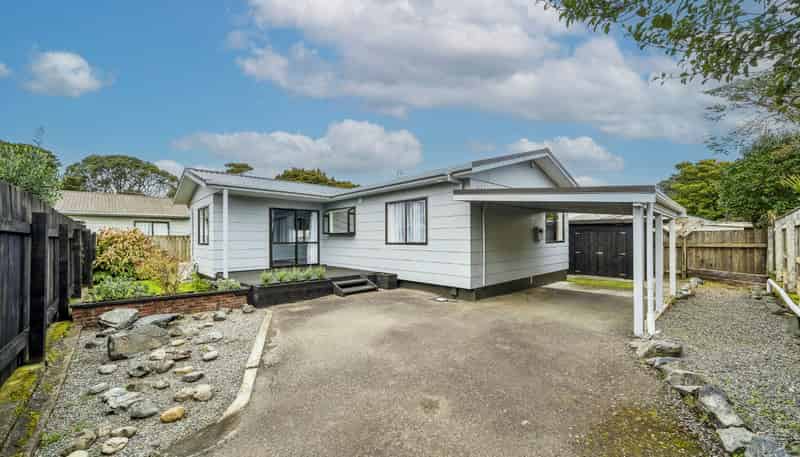 8A Pukeko Street , Paraparaumu