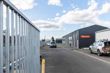 High Profile Small Workshop/Warehouse