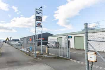 High Profile Small Workshop/Warehouse