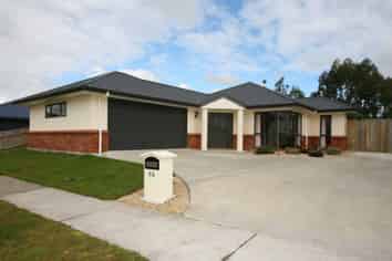 64 Ruapehu Drive, Fitzherbert