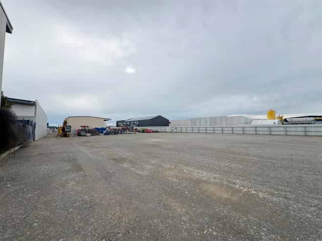 Secure Industrial Yard in Kelvin Grove