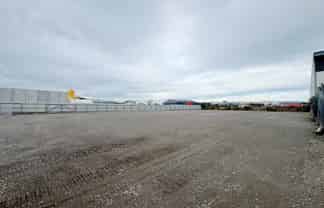 Secure Industrial Yard in Kelvin Grove