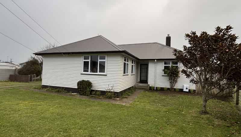 4 Sutton Place, Hawera