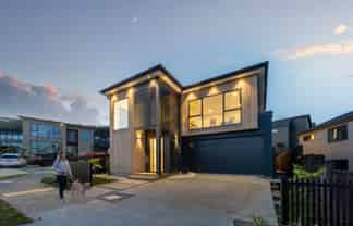 2 Humenga Place, Long Bay