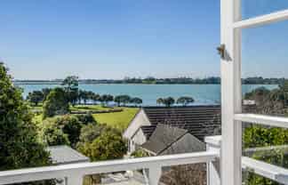 46 Briarley Street, Avenues