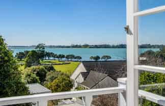 46 Briarley Street, Avenues