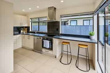 41 Owen Street, Belmont