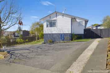 77 Marshall Avenue, Richmond Heights