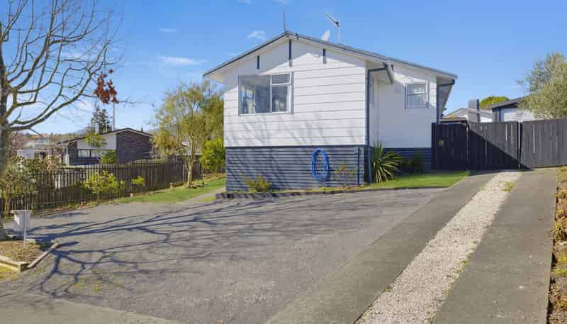 77 Marshall Avenue, Richmond Heights