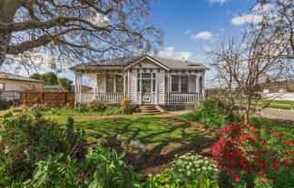 18 Lee Road, Taradale