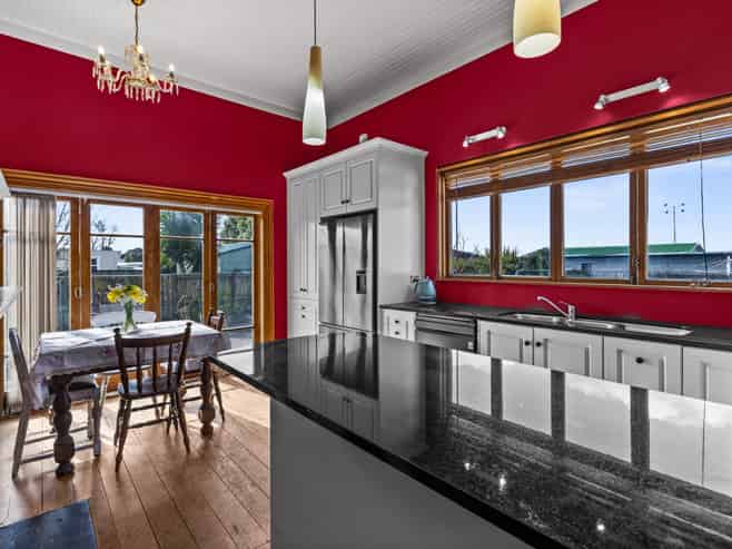 18 Lee Road, Taradale